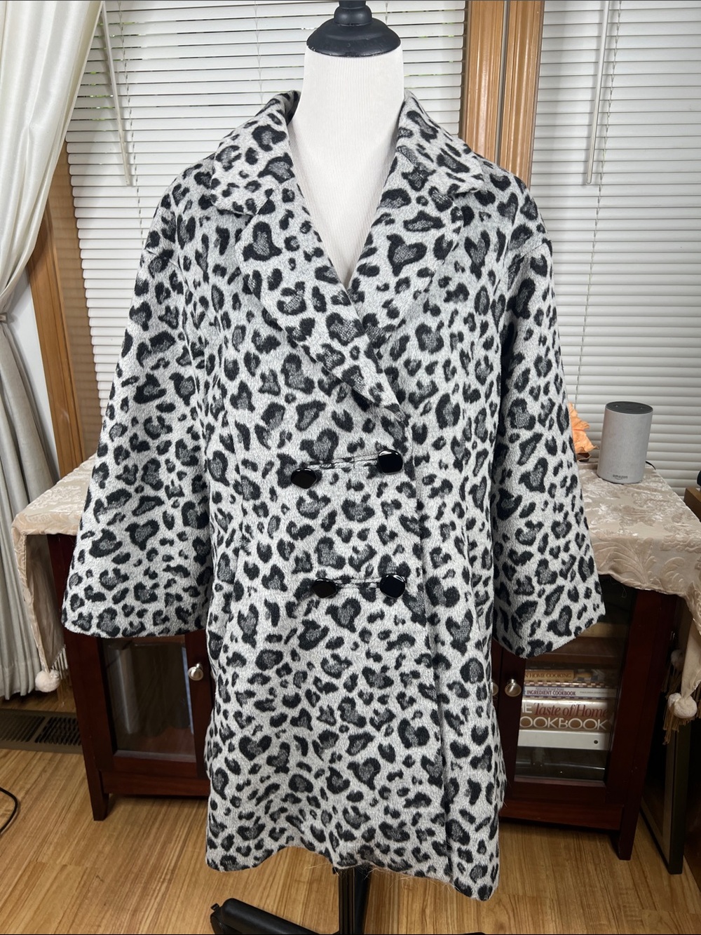 Anthropologie Elevenses Leopard Swing Trapeze Coat Size Large EUC - Picture 2 of 8
